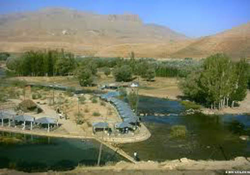  جاذبه گردشگری چشمه ديمه، مکانی خوش آب وهوا در چهارمحال و بختیاری
