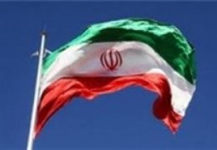 پرچم جمهوري اسلامي ايران در ارتفاعات شهر وردنجان به اهتزاز در آمد