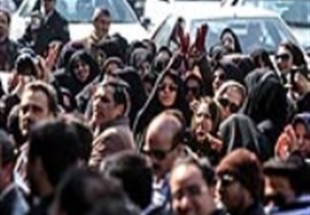 تجمع فرهنگیان چهارمحال و بختیاری در اعتراض به وضعیت حقوقی
