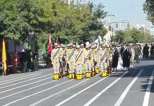مراسم رژه نیروهای مسلح در چهارمحال و بختیاری آغاز شد