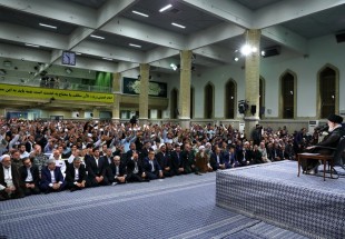 ۴۰۰ نفر از اقشار مختلف مردم چهارمحال و بختیاری به محضر رهبر انقلاب مشرف شدند