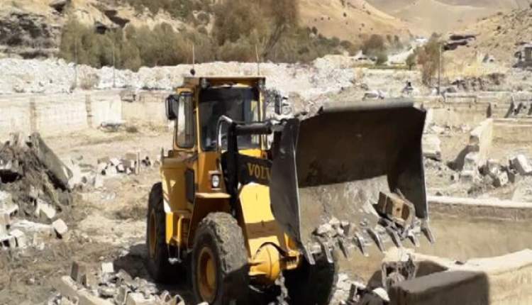 تخریب 10 کارگاه غیر مجاز پرورش ماهی  در حریم رودخانه بهشت آباد