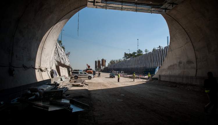 لاینینگ تونل دشتک-فارسان اندر خم وعده 16 ساله مسئولین