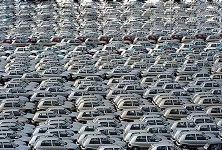 منتظر کاهش قیمت رسمی خودرو نباشید!