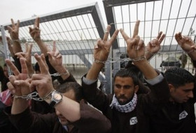 موافقت رژیم صهیونیستی با آزادی اسرای فلسطینی