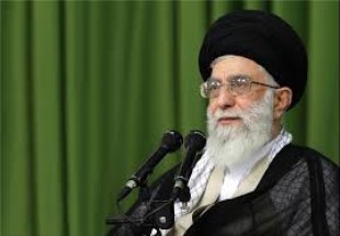 رهبر معظم انقلاب اسلامی در مرقد مطهر امام راحل و گلزار شهدای بهشت زهرا حضور یافتند