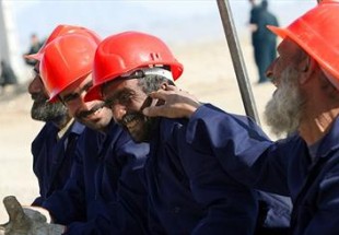 واریز یک حقوق ویژه به حساب کارگران/ معافیت مالیاتی عیدی ۹۳ چقدر است؟