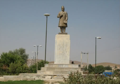 با زادگاه ميرزا حبيب دستان بني بيشتر آشنا شويم