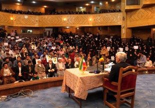 اگر یک کشور را سراغ دارید که سیاست خارجی آن بر مبنای آرمان هایش بنا نشده اعلام کنید تا همه بدانند