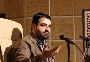 ازبین بردن حریم خصوصی افراد از اهداف شبکه های اجتماعی است