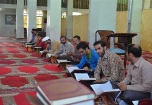 حضور 50 قرآن آموز اردلي در دوره تفسير قرآن