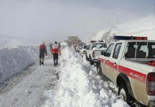 عبور و مرور از گردنه هاي کوهرنگ فقط با زنجير و چرخ امکانپذير است