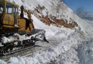 تردد در گردنه هاي شهرستان کوهرنگ با زنجير چرخ امکان پذير است