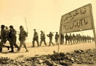 وحدت ما پوزه غرب و شرق را به خاک ماليد/آگاهي پيدا کنيد اگر مي خواهيد زيربار ظلم آمريکا نباشيد