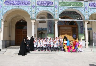 کودکان و نوجوانان شهرکردی با آئین چراغ‌گیران آشنا شدند