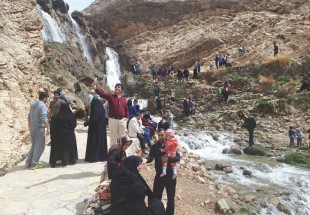 لذت تماشای طبيعت در بام ايران