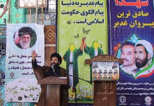 شهیدان رجایی و باهنر دو الگوی ماندگار برای کارمندان است