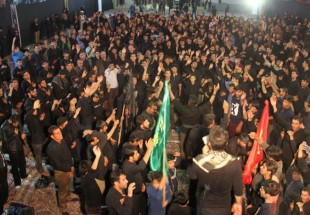 از برپایی موکب های پذیرایی تا برپایی نماز ظهر عاشورا