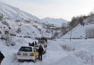 باز گشایی راه ارتباطی ۳۰ روستای شهرستان کوهرنگ