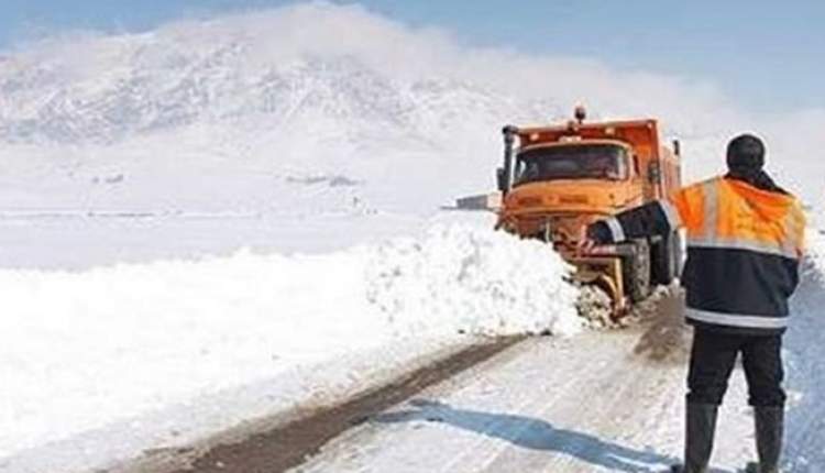 امدادرسانی به بیش از 2000 خودرو و اسکان ۳۴۲ مسافر در راهدارخانه‌های چهارمحال و بختیاری