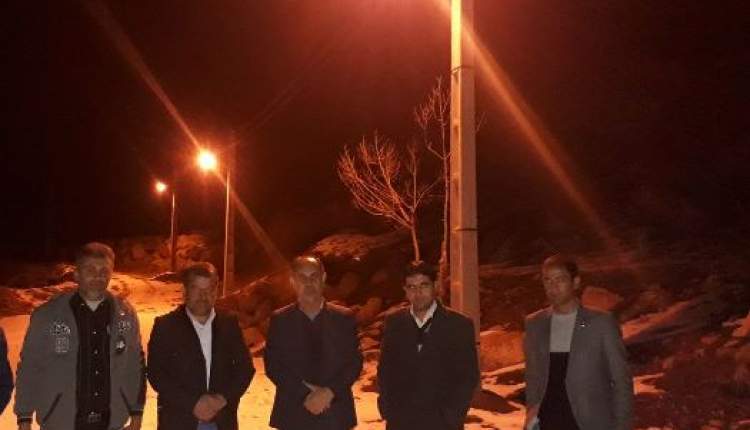 وضعيت روشنايي گلزار شهداي گمنام شهر دشتک ساماندهي شد