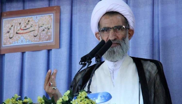هتاکی به ساحت مقدس پیامبر نشانه آزادی بیان نیست