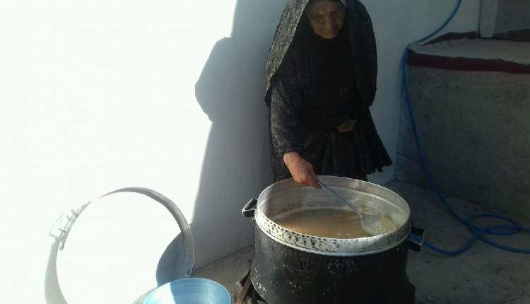 توليد طلاي سياه شيرين به همت مادران اردلي