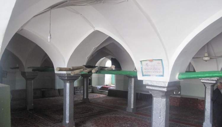 پایان مرمت اضطراری مسجد تاریخی روستای دستگرد امامزاده تا 45 روز دیگر