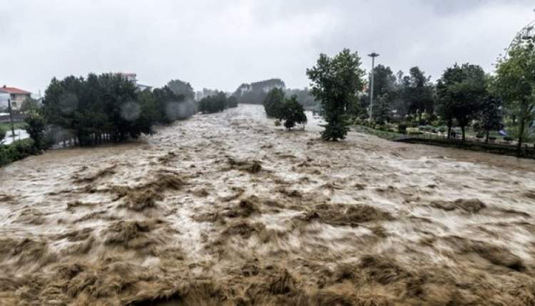 جاری شدن سیل در شهرستان خانمیرزا خسارت بیش از 131 میلیاردی را به جای گذاشت