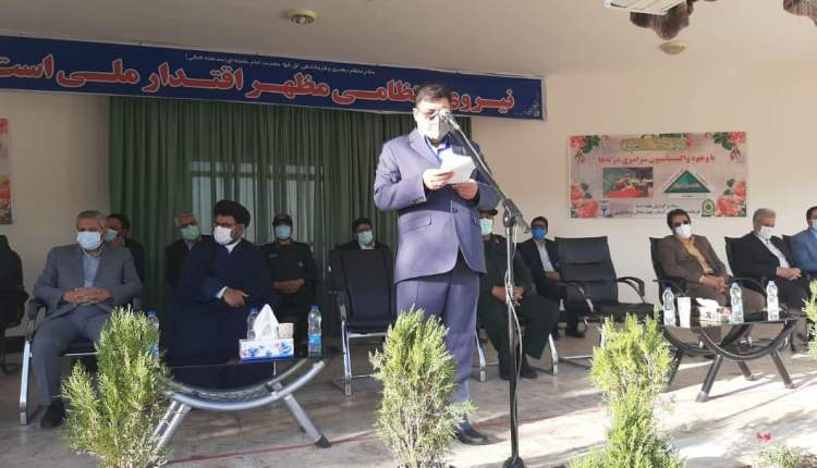 استواری و ایستادگی توام با مهربانی در میان ماموران نیروی انتظامی موج می‌زند