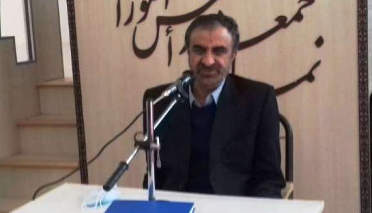 وامدار هيچ جناحي نيستم