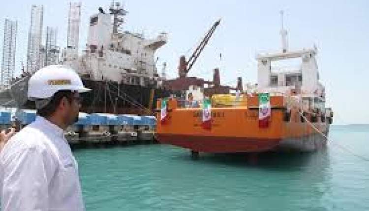 به آب اندازی همزمان چهار فروند شناور در بندر شهید رجایی/اثبات توانمندی ایرانی با تکیه بر دانش متخصصان داخلی