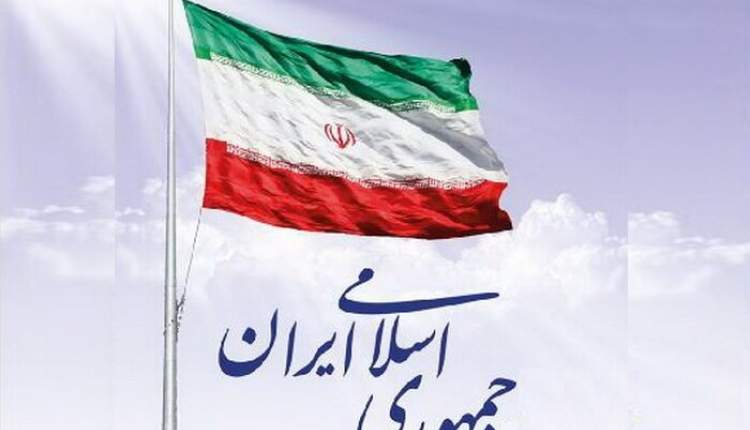 پرچم ایران با خون شهدا بیمه شده است/هویت و اصالتی که با آتش از بین نمی‌رود