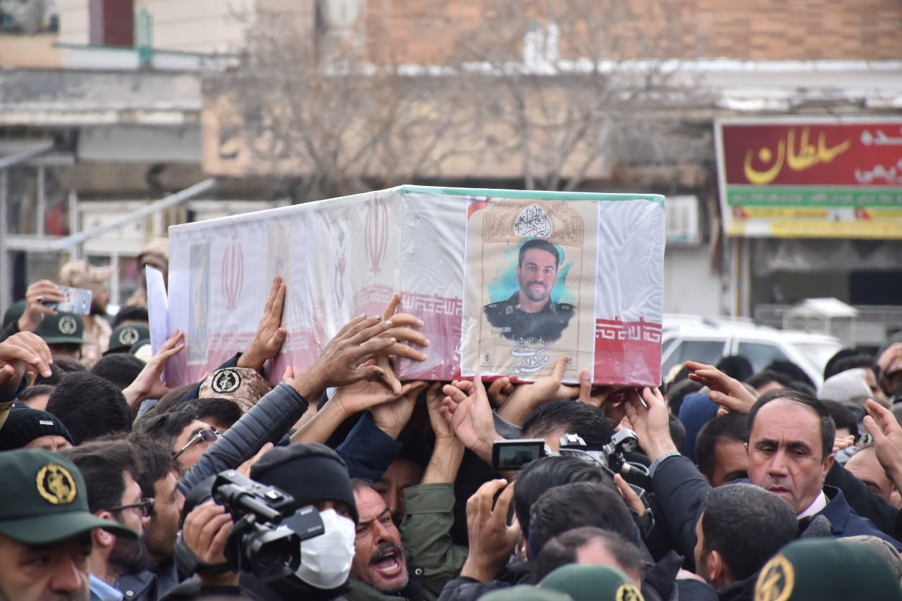 تشییع شهید محمد گودرزی در شهرکرد