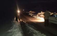 کمک‌رسانی بیش از ۱۰۰ گروه جهادی به مردم گرفتار در برف استان 