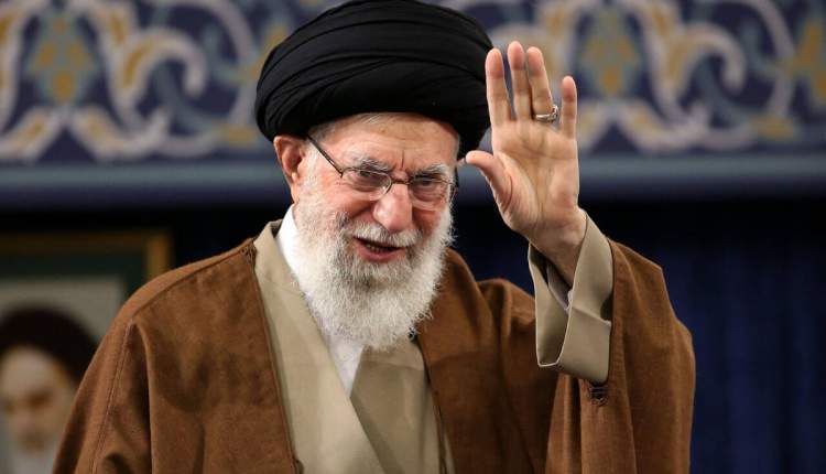 مسئولان وزارت خارجه و سفرای ایران با رهبر انقلاب دیدار کردند