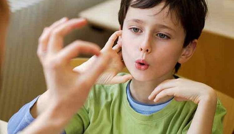 تسریع درمان، در بهبود لکنت زبان کودکان تاثیر بسزایی دارد