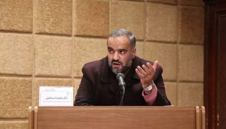 انقلاب اسلامی، نتیجه رهبری حکیمانه و حضور مردم است
