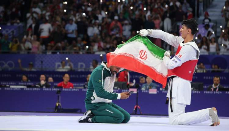 ۱۲ قهرمان برای یک کاروان