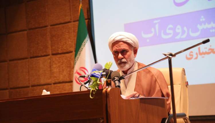 آبرسانی ۱۳۰روستا در چهارمحال‌و‌بختیاری با تانکر