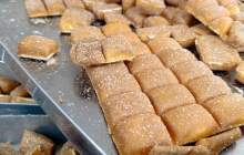 سوهان گزی بلداجی؛ ترکیب اصالت و طعم دلنشین  <img src="/images/video_icon.png" width="16" height="16" border="0" align="top">