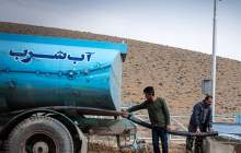 روستای لارک با تانکر آبرسانی می‌شود